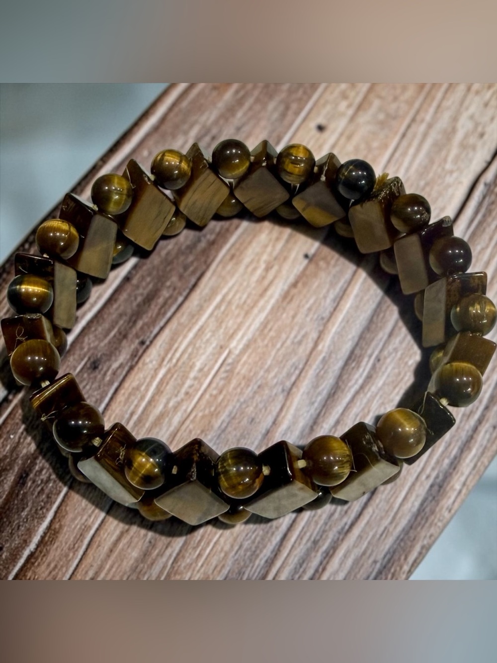 Handmade Genuine Tigers Eye Healing Stretch Bracelet Diamond Round Shaped Beads - Picture 2 of 4